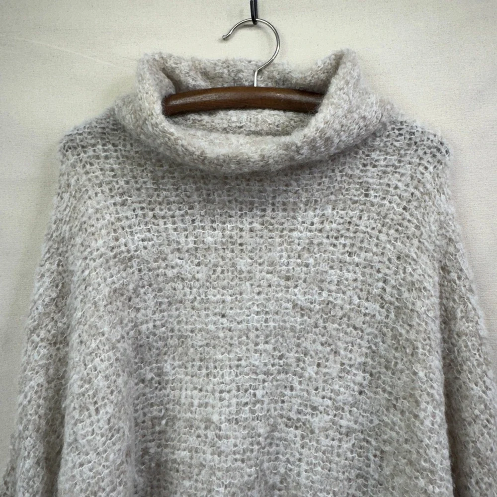 Free‎ People Alpaca Blend Turtleneck Sweater M Beige Oversized Boho Cozy Knit
